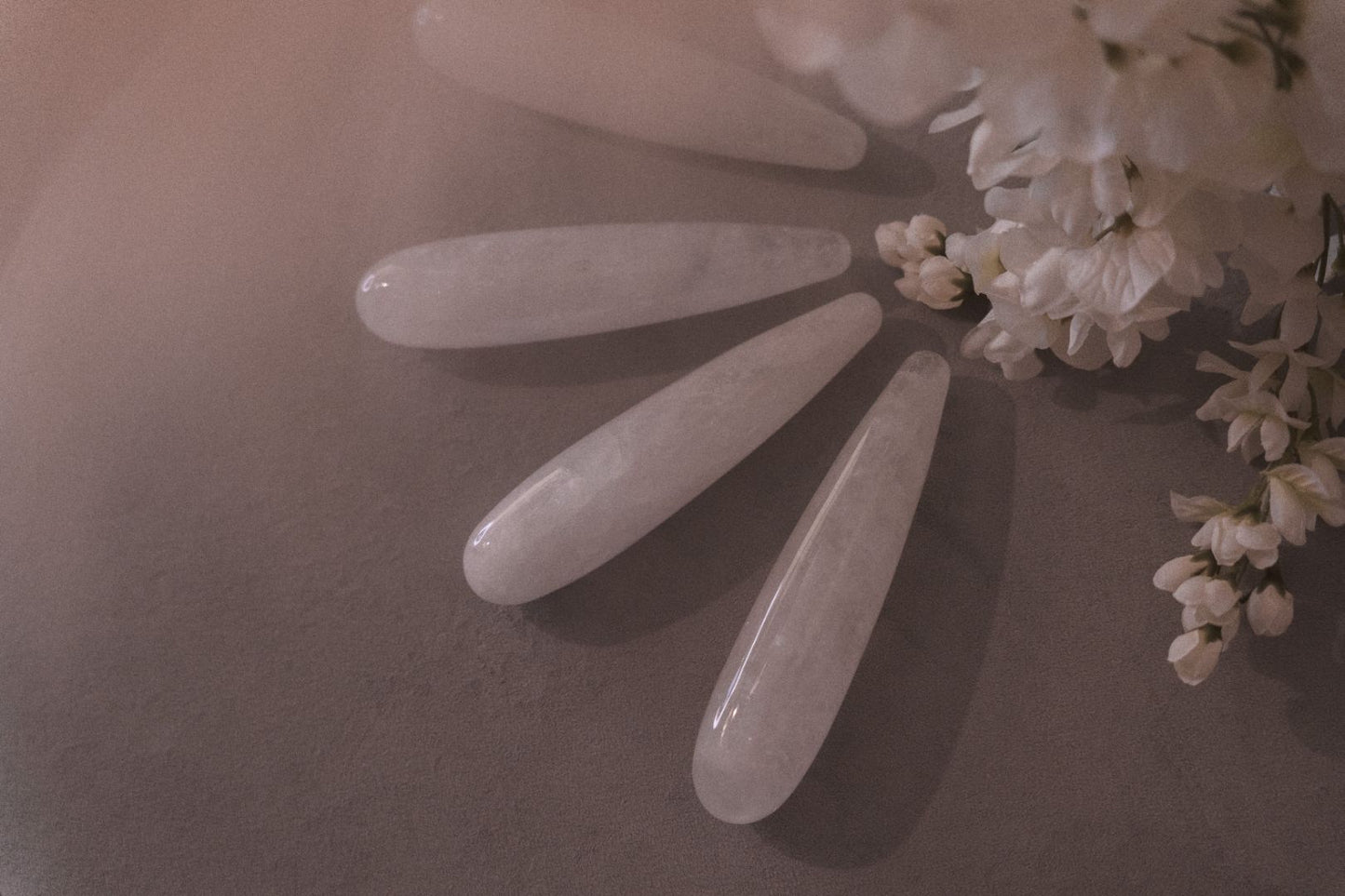Clear Quartz Crystal Wand (Traditional)