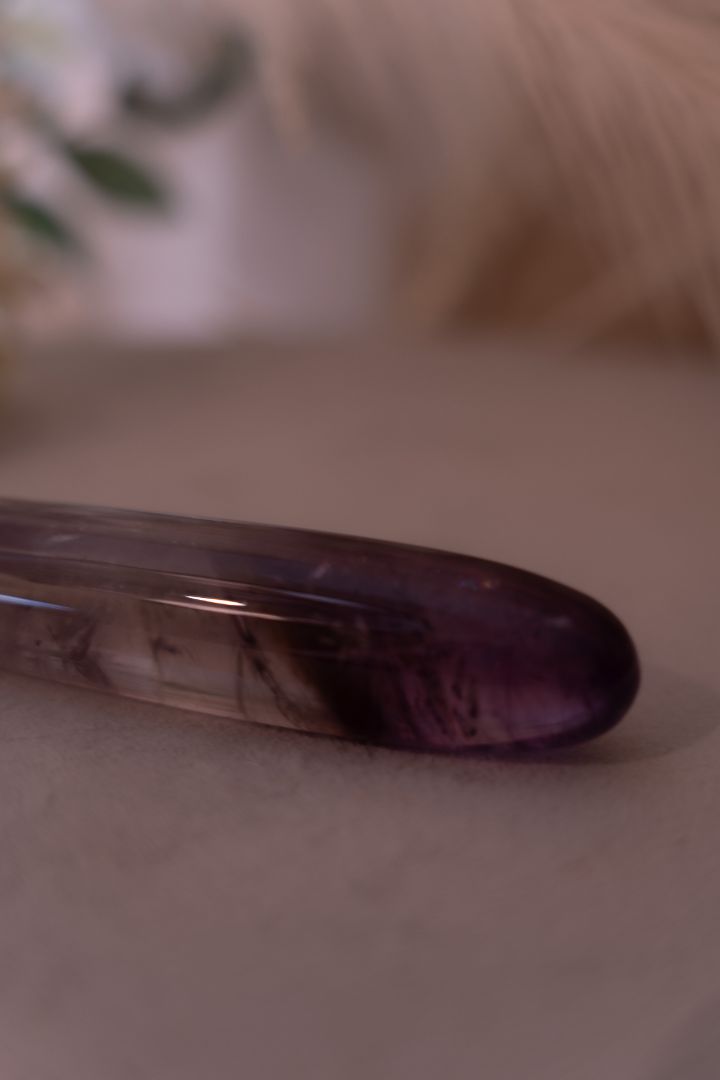 Amethyst Crystal Wand (Slim)